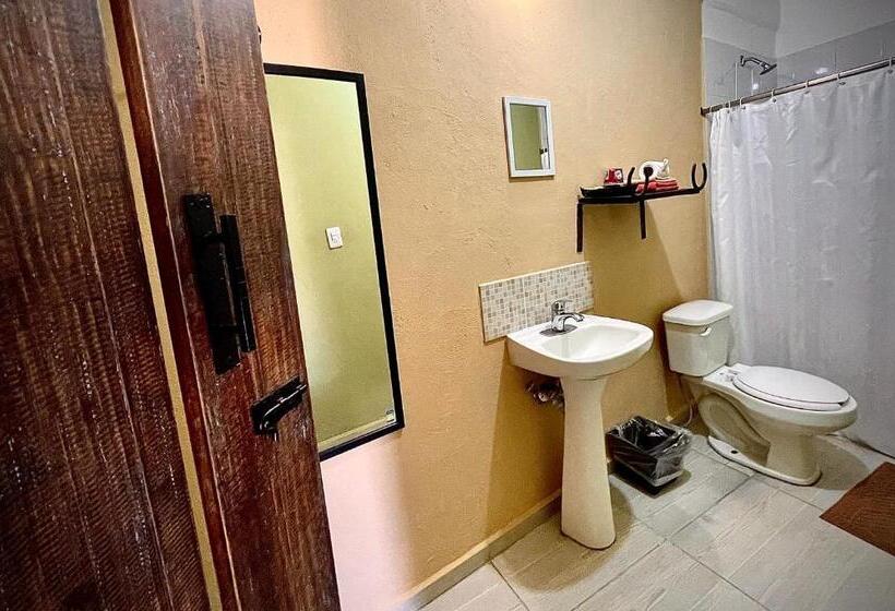 فندق West Refugio