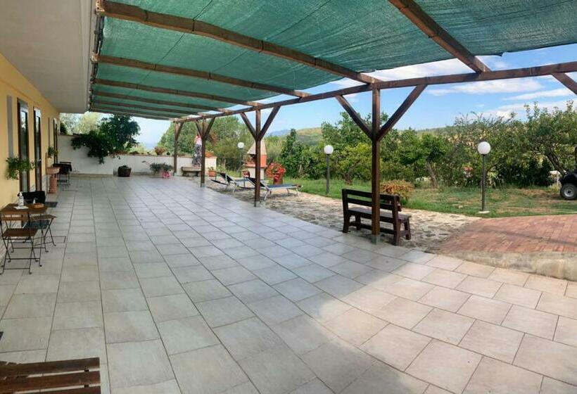 پانسیون Casa Nostra