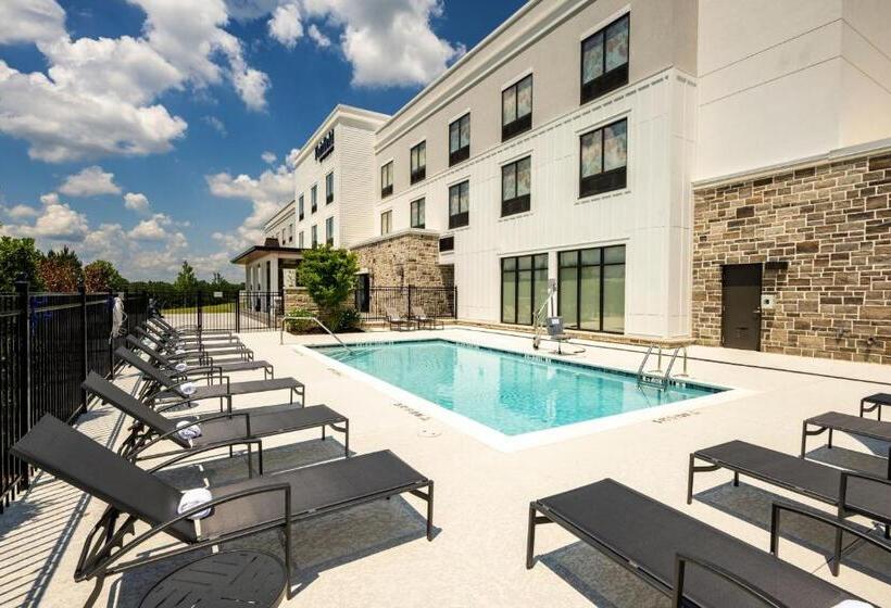 هتل Fairfield By Marriott Inn & Suites Rome