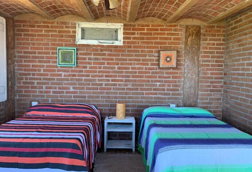 تختخواب و صبحانه Baja69 Lodge
