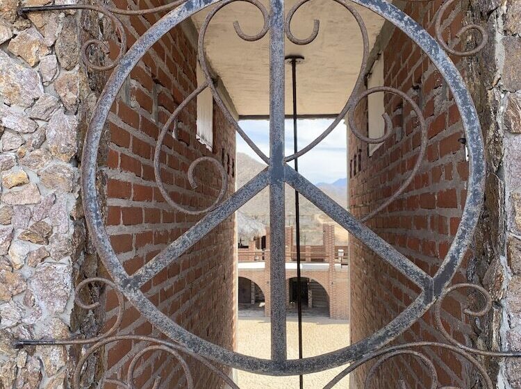 تختخواب و صبحانه Baja69 Lodge