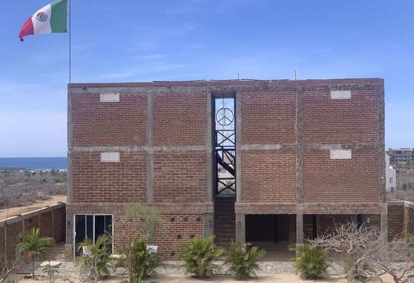 تختخواب و صبحانه Baja69 Lodge