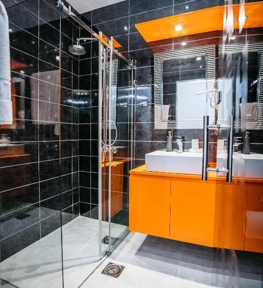 Magico Rooms & Apartments