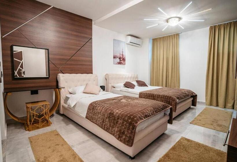 Magico Rooms & Apartments