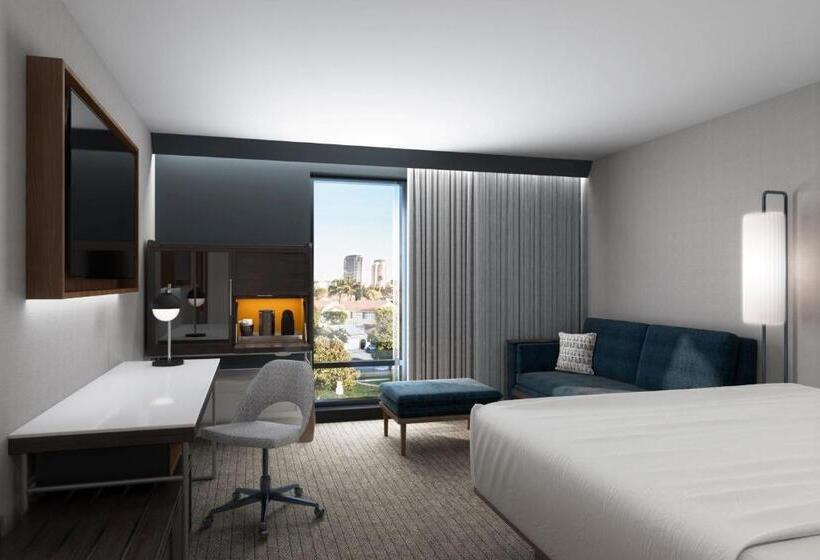 The Threefoot Hotel, Meridian, A Tribute Portfolio