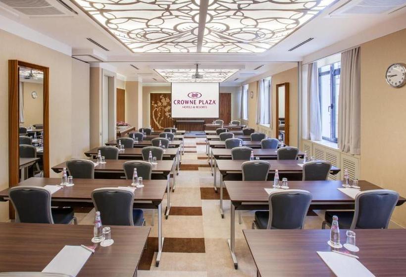 Crowne Plaza Hotel St. Petersburg Ligovsky