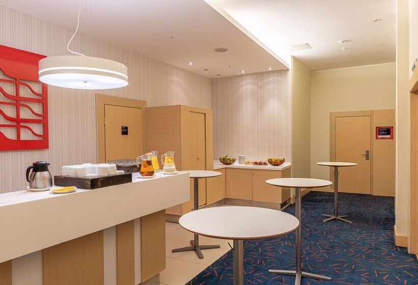 هتل Park Inn By Radisson Kazan