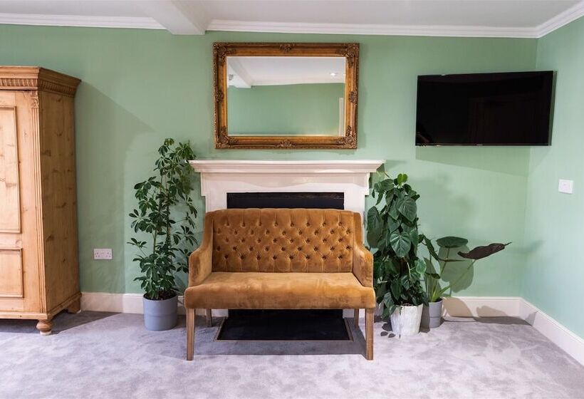 فندق The Boarding House