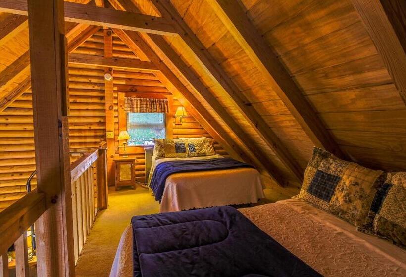 فندق صغير Mountainaire Inn And Log Cabins