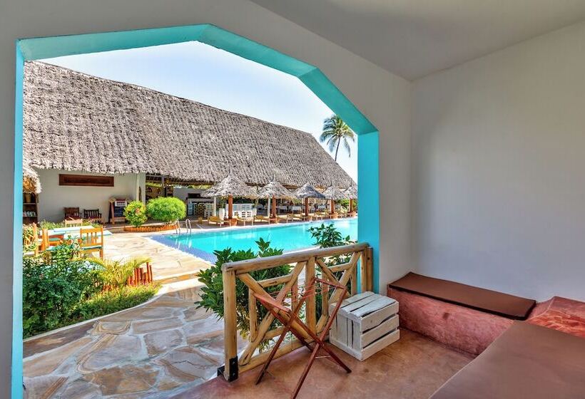 هتل Ahg Sun Bay Mlilile Beach