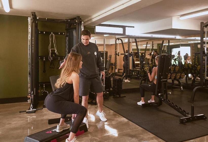 Bfresh Hotel   Padel, Pool & Fitness   Adults Only