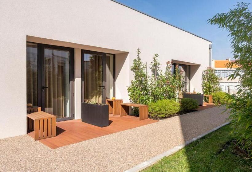 Bfresh Hotel   Padel, Pool & Fitness   Adults Only