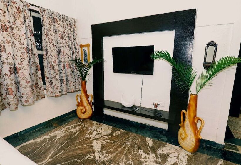 فندق Chira Meadows Ecoresort, Dapoli