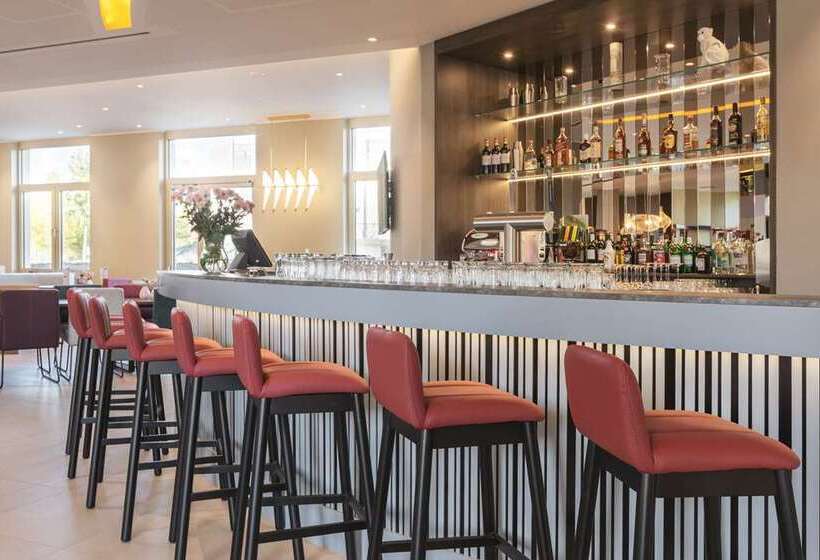هتل Hampton By Hilton Konstanz