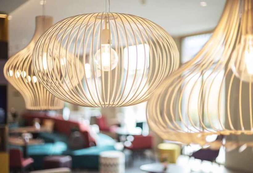 هتل Hampton By Hilton Konstanz