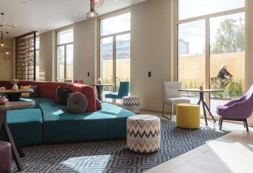 هتل Hampton By Hilton Konstanz