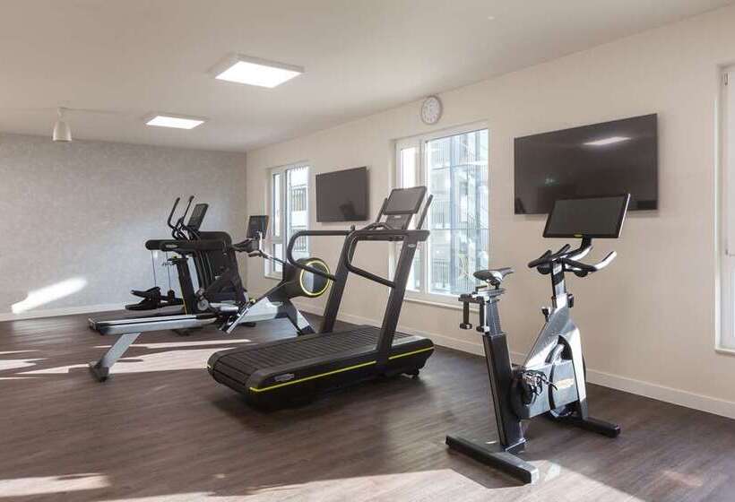 هتل Hampton By Hilton Konstanz