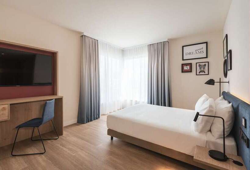 هتل Hampton By Hilton Konstanz