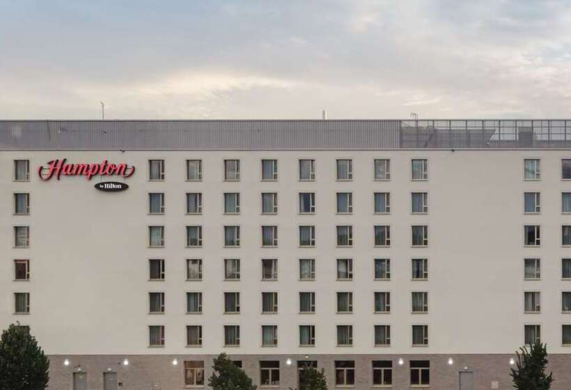 هتل Hampton By Hilton Konstanz