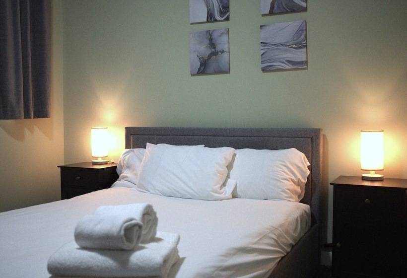 The Wellington Hotel Birmingham   Breakfast Included, Near O2 Academy & City Centre