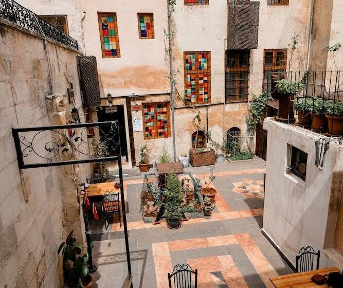 تختخواب و صبحانه Doğanbey Konaği