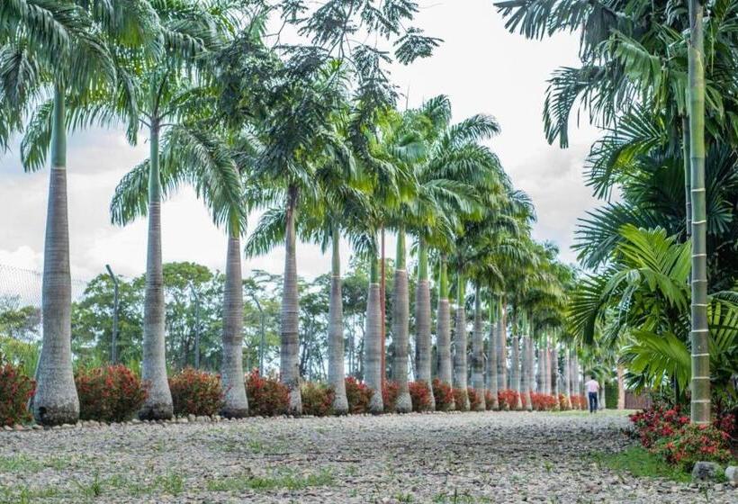 هتل Hacienda Gualanday