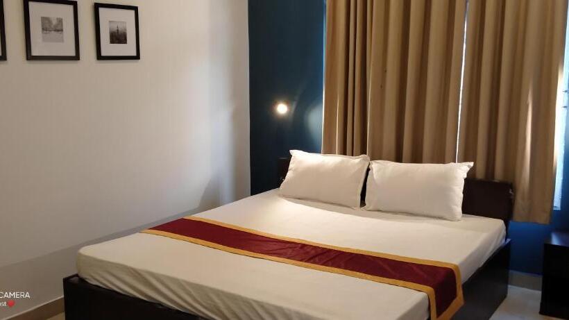 هتل Swastik Inn