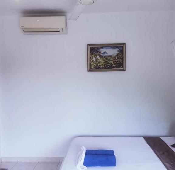 ペンション Fishermen S Guesthouse