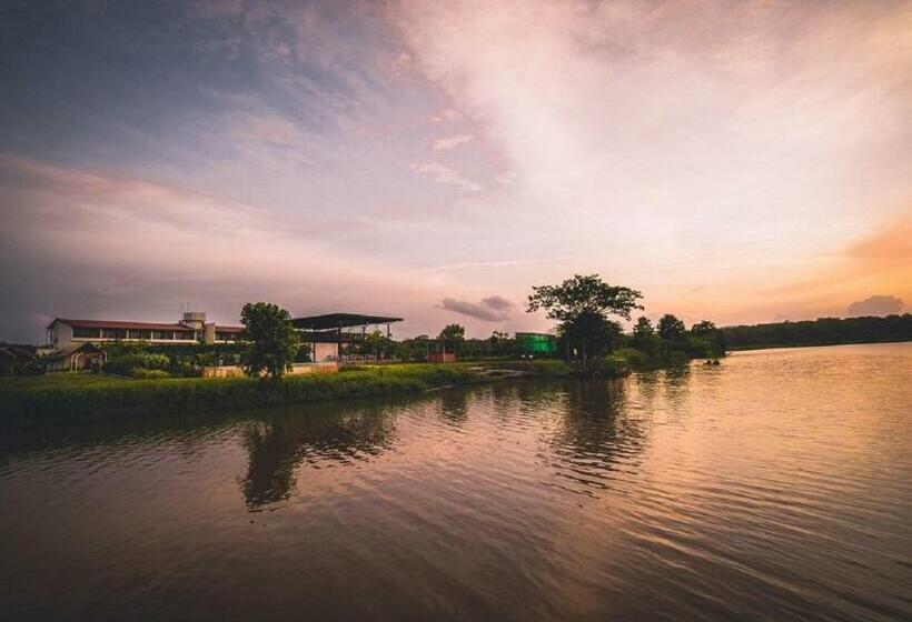 Starling River Resort Dandeli