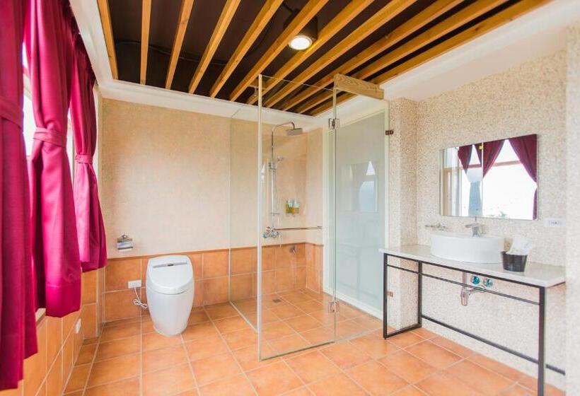 هتل Sun Hola Villa