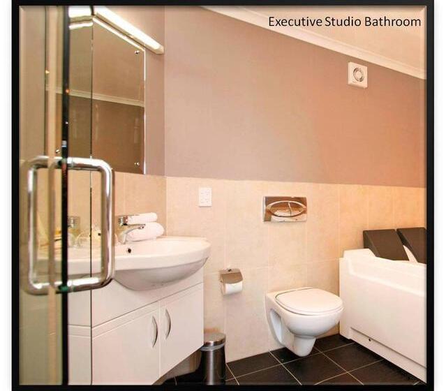 هتل Aotea Motor Lodge