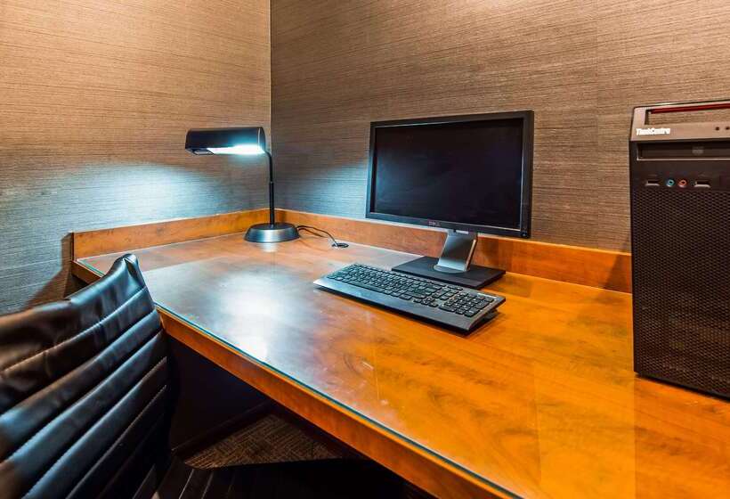 ホテル Best Western Dunkirk & Fredonia Inn