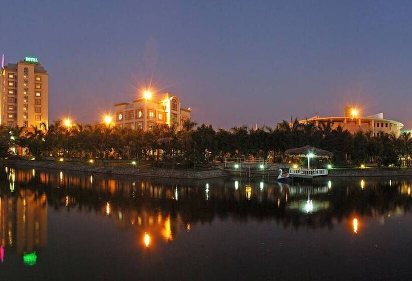 Camela Hotel & Resort