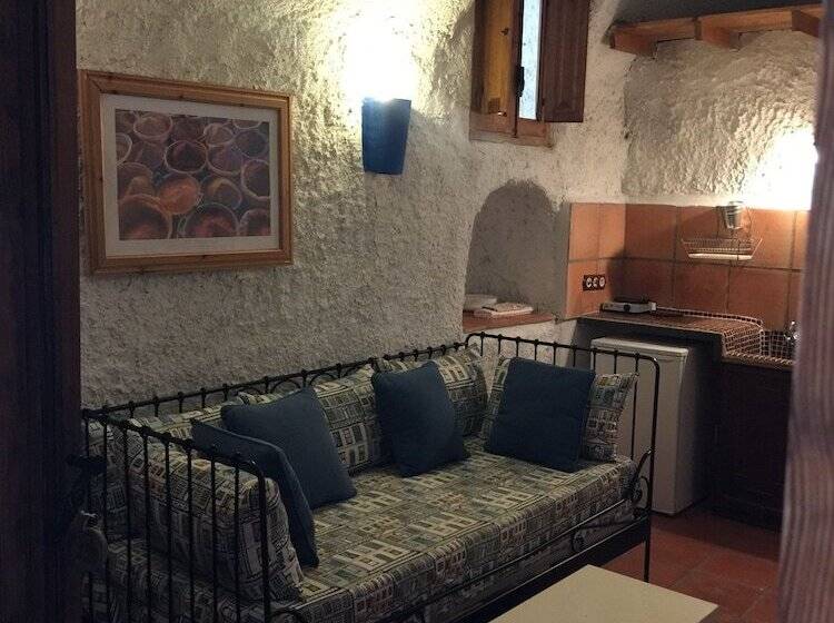 هتل Casas Cueva Y Cortijo La Tala En Guadix