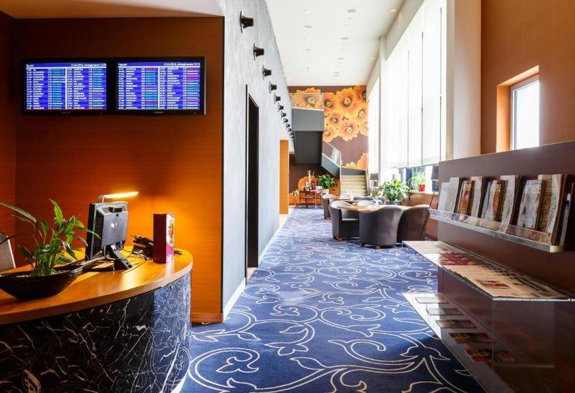 فندق Crowne Plaza St. Petersburg Airport, An Ihg