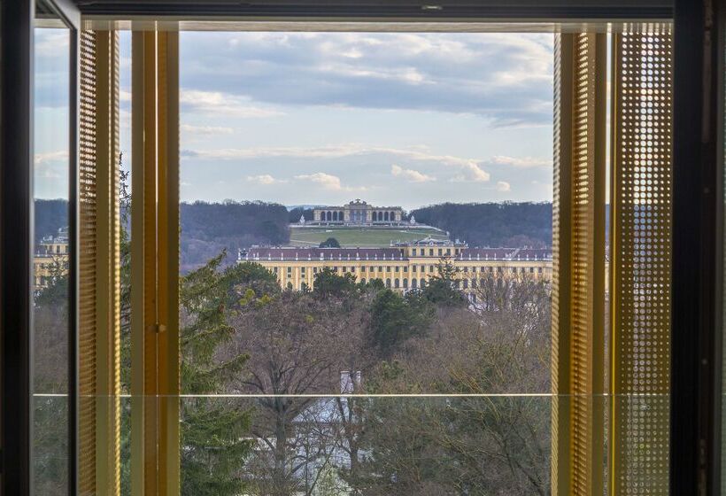 Szálloda Doubletree By Hilton Vienna Schonbrunn