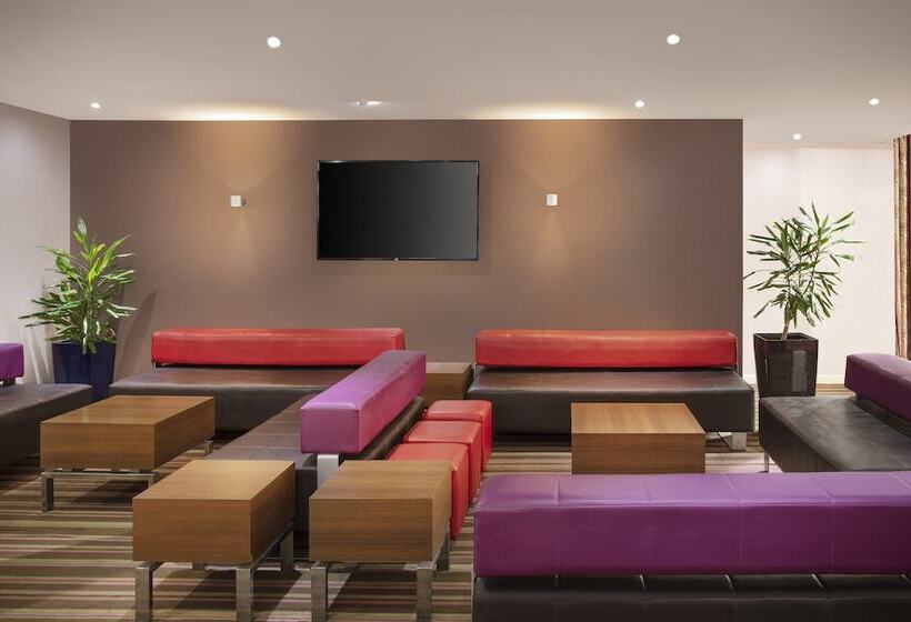 ホテル Holiday Inn Express Poole, An Ihg