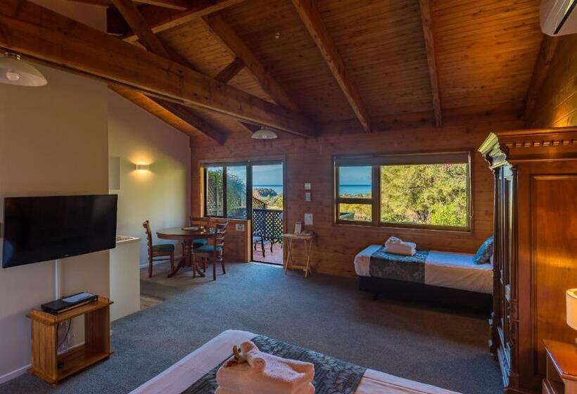 فندق Kimi Ora Eco Resort
