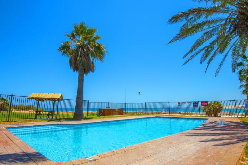 فندق Ningaloo Coral Bay – Bayview