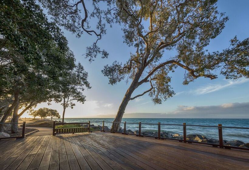 هتل Oaks Resort & Spa Hervey Bay