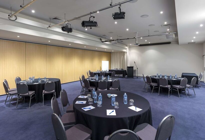 هتل Oaks Resort & Spa Hervey Bay