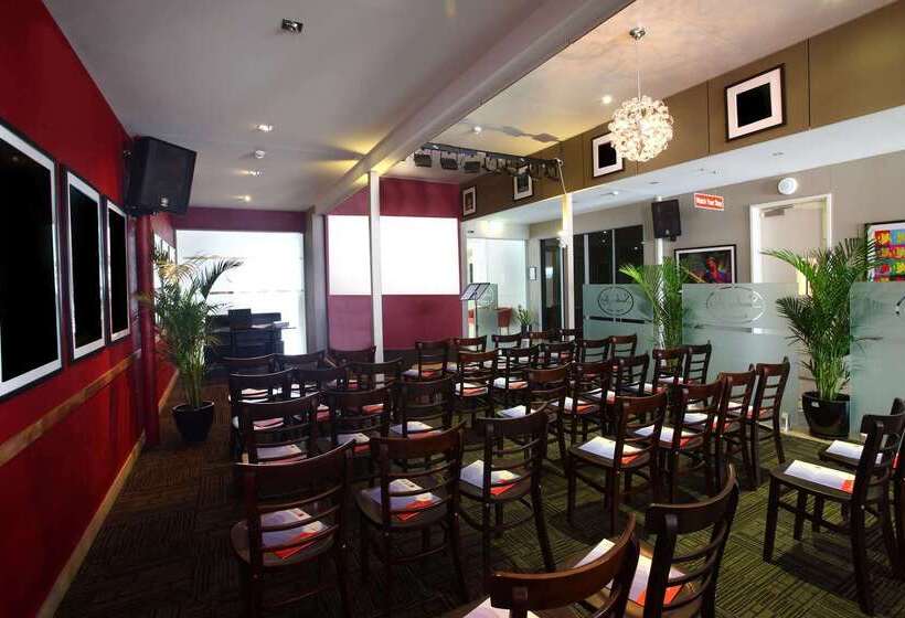 هتل Ramada By Wyndham Hervey Bay