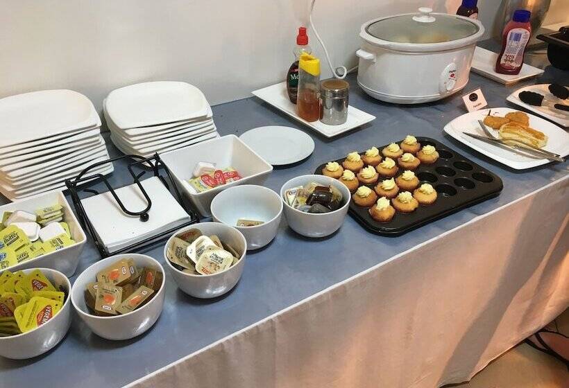 هتل Ramada By Wyndham Hervey Bay