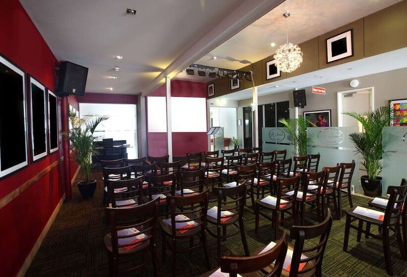 هتل Ramada By Wyndham Hervey Bay