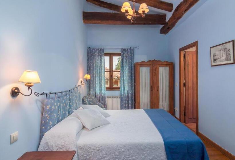 هتل روستایی Casona De La Salceda