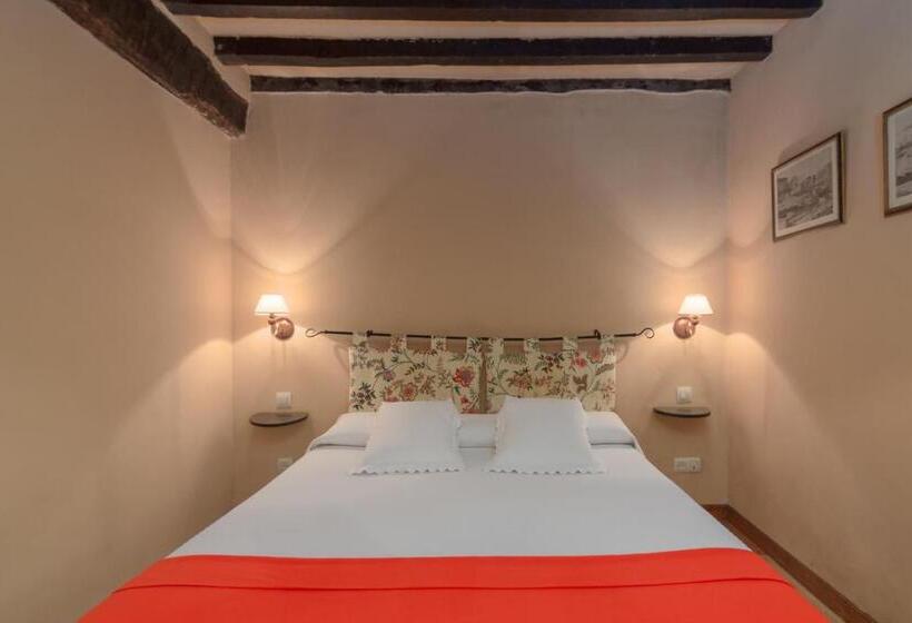 هتل روستایی Casona De La Salceda