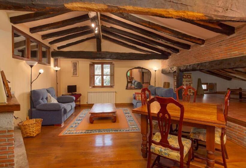 هتل روستایی Casona De La Salceda