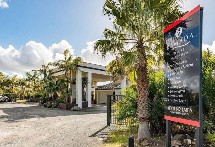 Отель Taipa Beach Resort