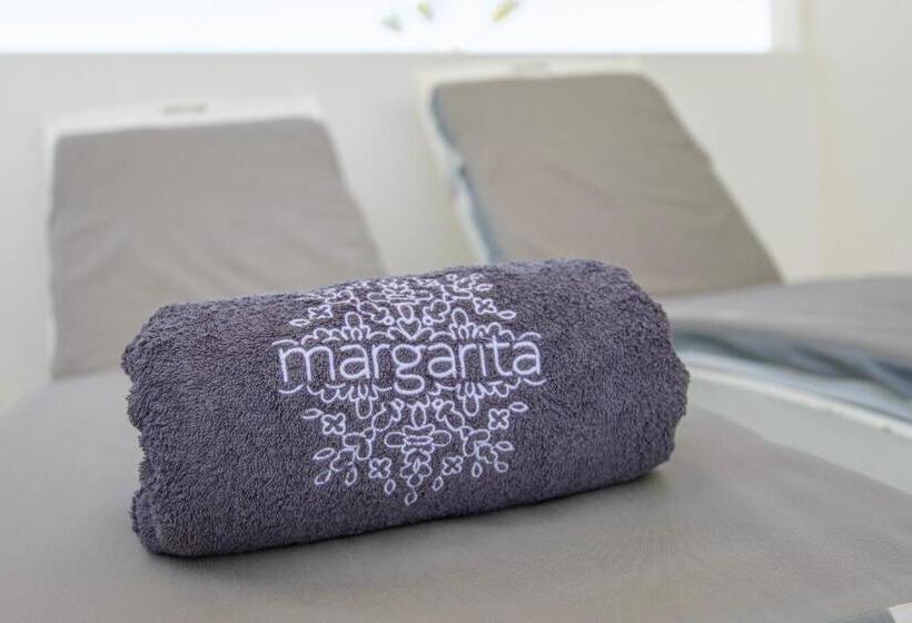 Margarita Studios Ambelas