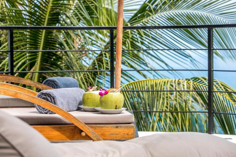 تختخواب و صبحانه Villa The Spot Koh Samui